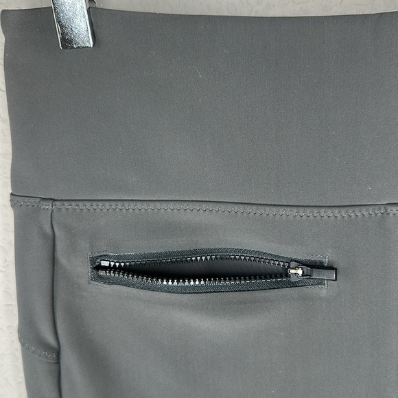 Athleta Stellar Crop Pant Olive Green with Front Zipper Pockets Size Medium - Picture 5 of 13